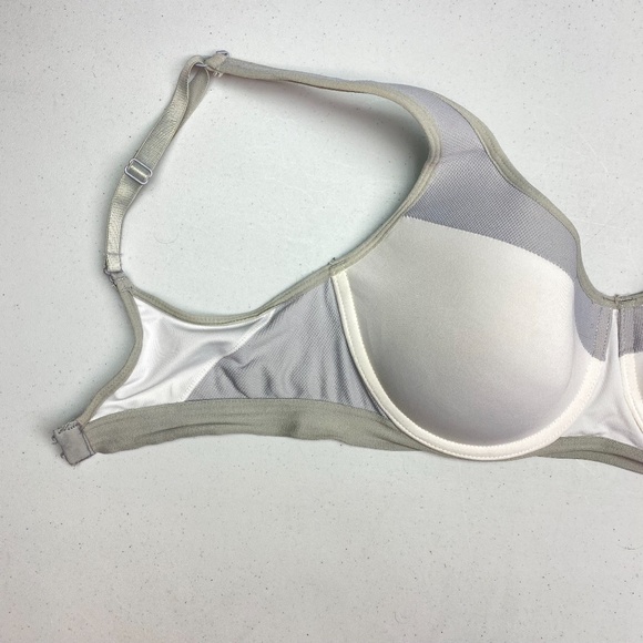 Athletic Works WHT GREY. Sports, 36D. *P1053 - Picture 3 of 7